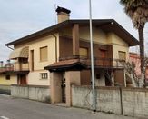 villa Via Brian, 35 PRECENICCO